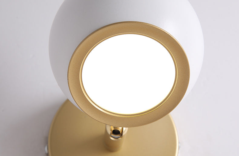 Globe Vanity Wall Sconce Nordic Minimalist Style Metal Vanity Lampe