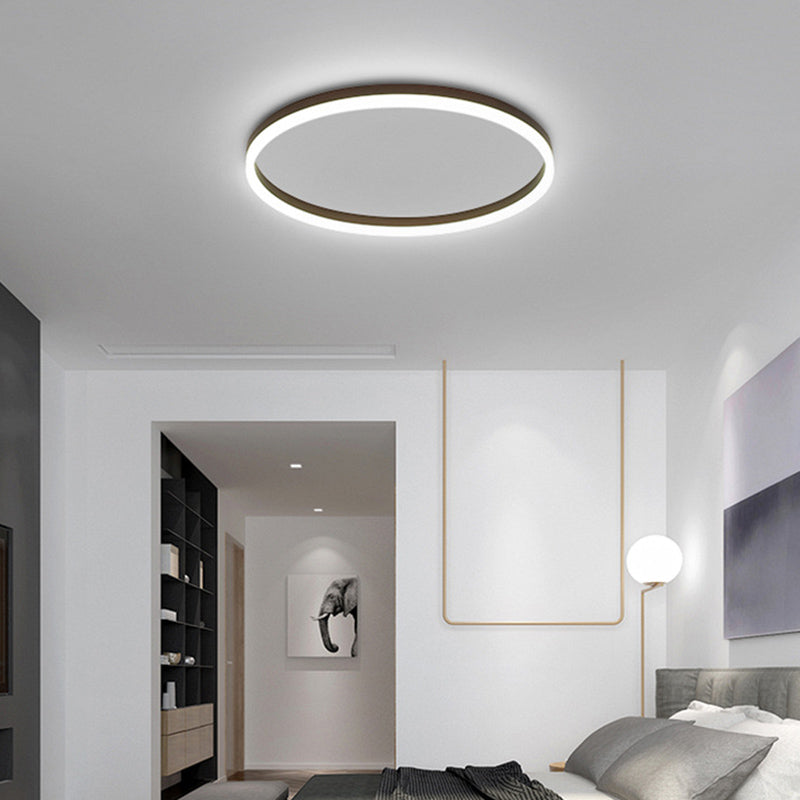 Minimalist LED Flush Mount Ceiling Light Black Circle Flush Ceiling Light Fixture with Metal Shade
