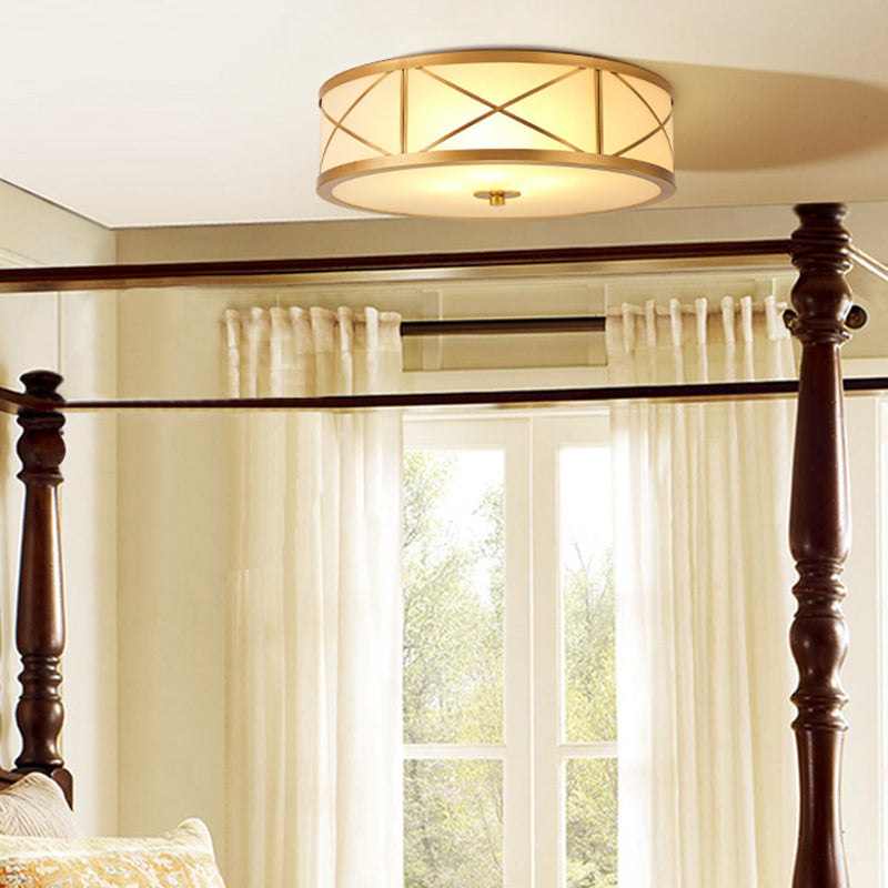 Plafonnier en verre blanc givré, plafonnier de chambre à coucher en forme de tambour en laiton colonial