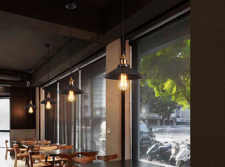 Black 1 Light Pendant Light Industrial Retro Tapered Shade Metal Hanging Lamp for Dining Room