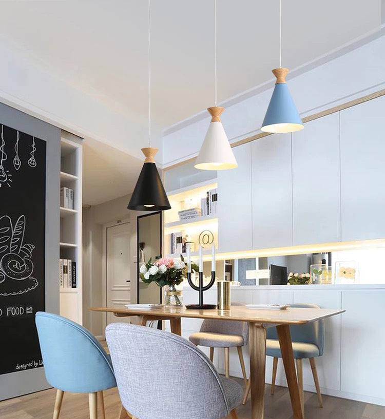 Minimalismo Nordico Macca a sospensione Luce sospesa con tonalità conica in metallo singolo lampadina in legno mini da letto