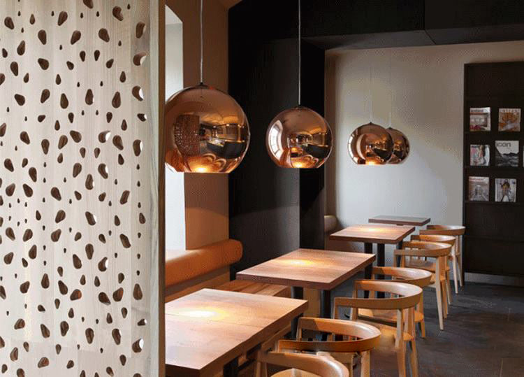 Luz colgante de 1 globo de 1 luces con sombra de vidrio de espejo electrochalado de bronce Simplicidad contemporánea Fixtura de iluminación de comedor