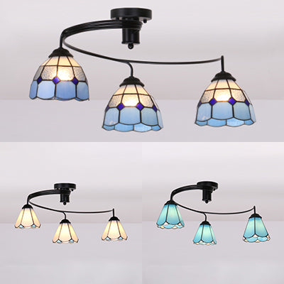 Beflecktes Glas Halbflushmount mit Schatten 3 Lichter Tiffany Style Halbbündige Deckenleuchte in Weiß/Klar/Blau