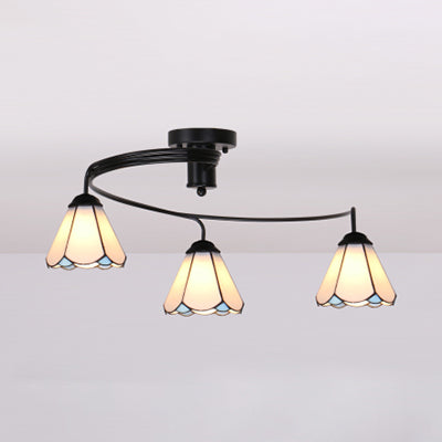 Beflecktes Glas Halbflushmount mit Schatten 3 Lichter Tiffany Style Halbbündige Deckenleuchte in Weiß/Klar/Blau