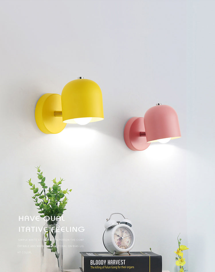 Luz de pared de domo de estilo macarrón 1 lámpara de pared de hierro ligera para dormitorio infantil