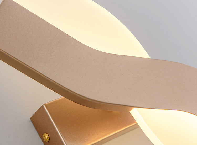 Contemporary Style Wall Light Rotatable LED Acrylic Sconce Light Fixture for Bedside