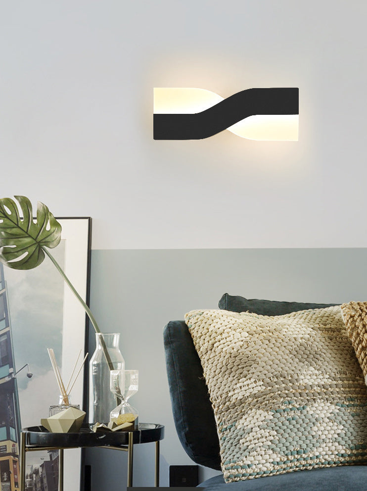 Contemporary Style Wall Light Rotatable LED Acrylic Sconce Light Fixture for Bedside