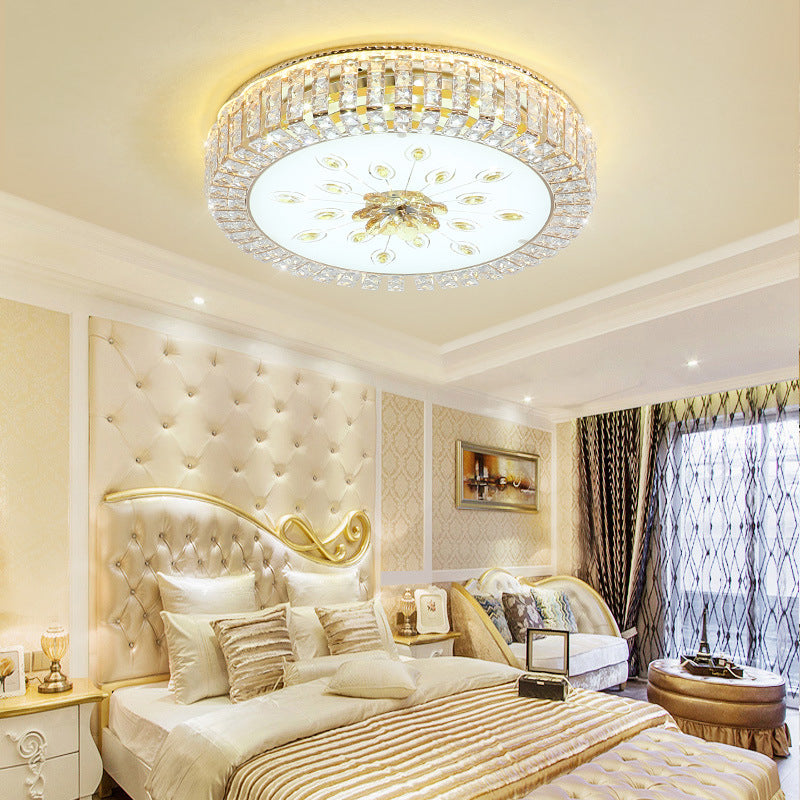 Modern Luxurious Crystal Flush Mount Ceiling Lamp Round Shape LED Flush Mount Lighting for Bedroom