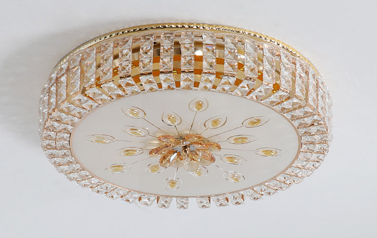Modern Luxurious Crystal Flush Mount Ceiling Lamp Round Shape LED Flush Mount Lighting for Bedroom