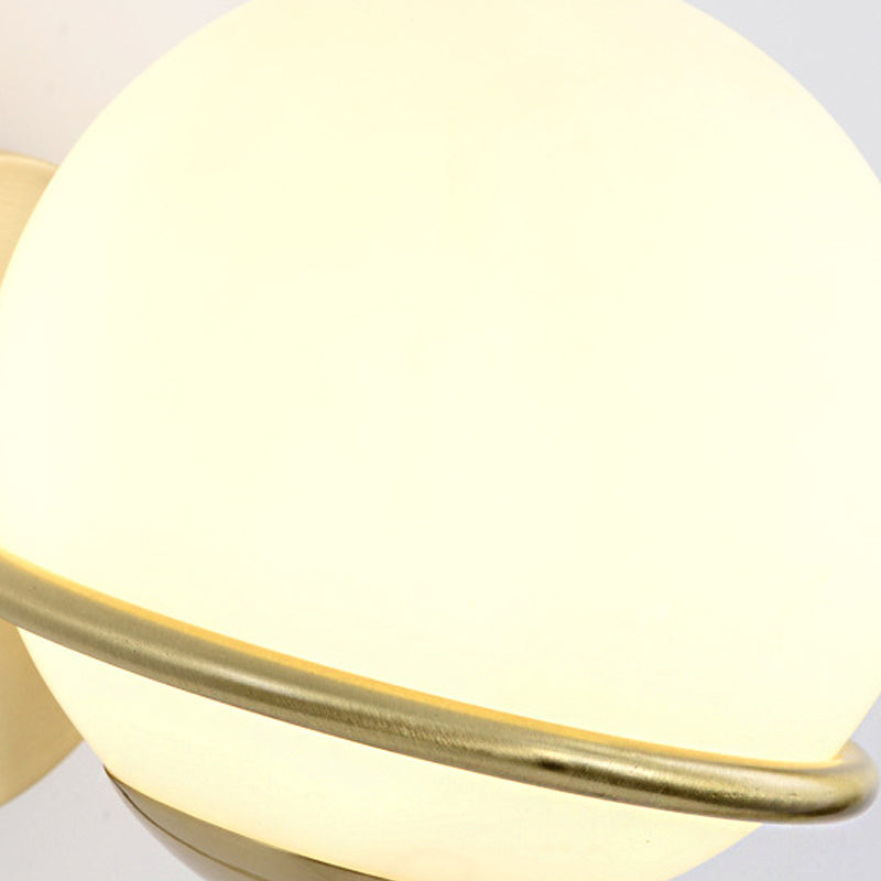 Enkele wandbevestiging Spherische SCONCE Licht Hedendaags Mat Wit Wit Glazen Messing Wandlamp