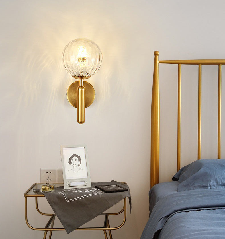 Melkachtige witte bal en waterpatroon bal eigentijds 1 hoofd wandmontage verlichting in messing