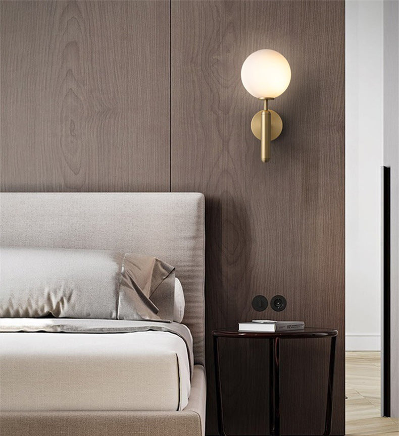 Melkachtige witte bal en waterpatroon bal eigentijds 1 hoofd wandmontage verlichting in messing