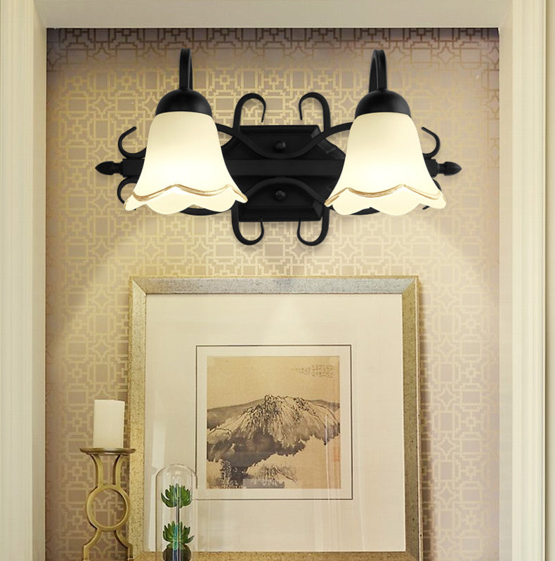 Traditional Style Shaded Wall Mounted Lighting Glass Wall Mounted Light in Black