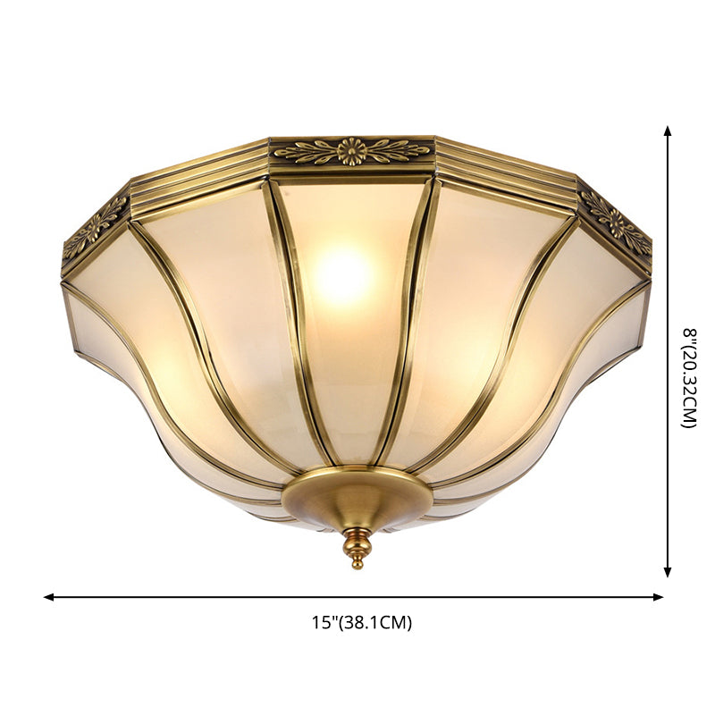 Traditionelle, schattierte, schattierte Flush-Montage-Leuchte Glas Flush Deckenleuchte in Brass