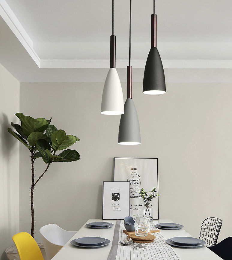 Ultra-moderne sich verjüngte Anhänger-Beleuchtungskörper metallische Hanglampe mit Hangschnur für das Restaurant