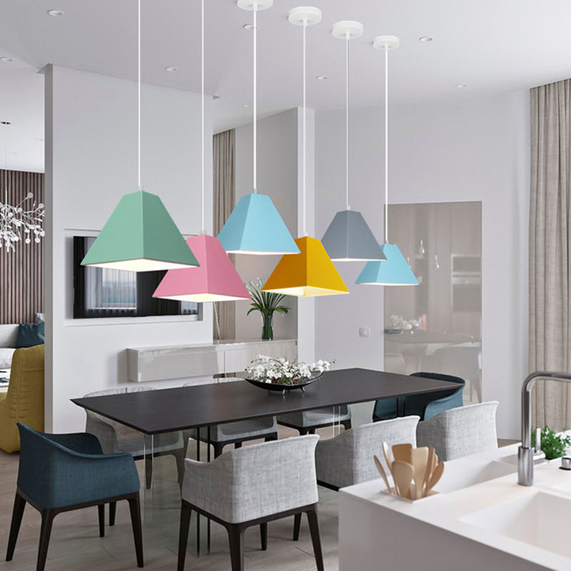Trapezoide de metal Luz colgante Nordic Macaron Style 1 Lámpara de techo de mesa de comedor ligero