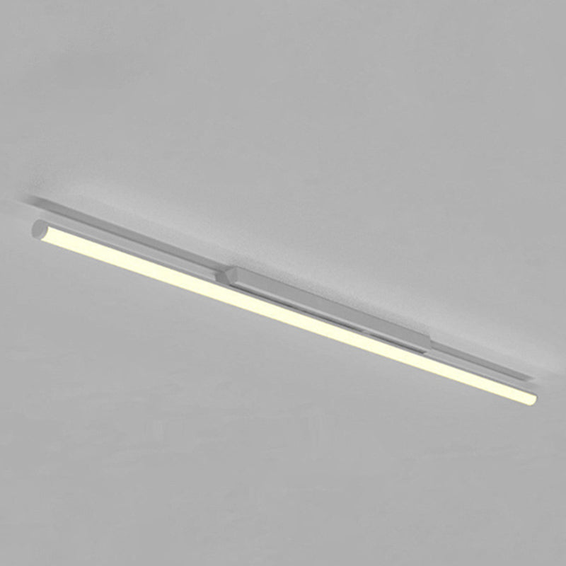 Lineare Deckenleuchte im minimalistischen Stil, LED-Beleuchtung aus Metall in Deckennähe