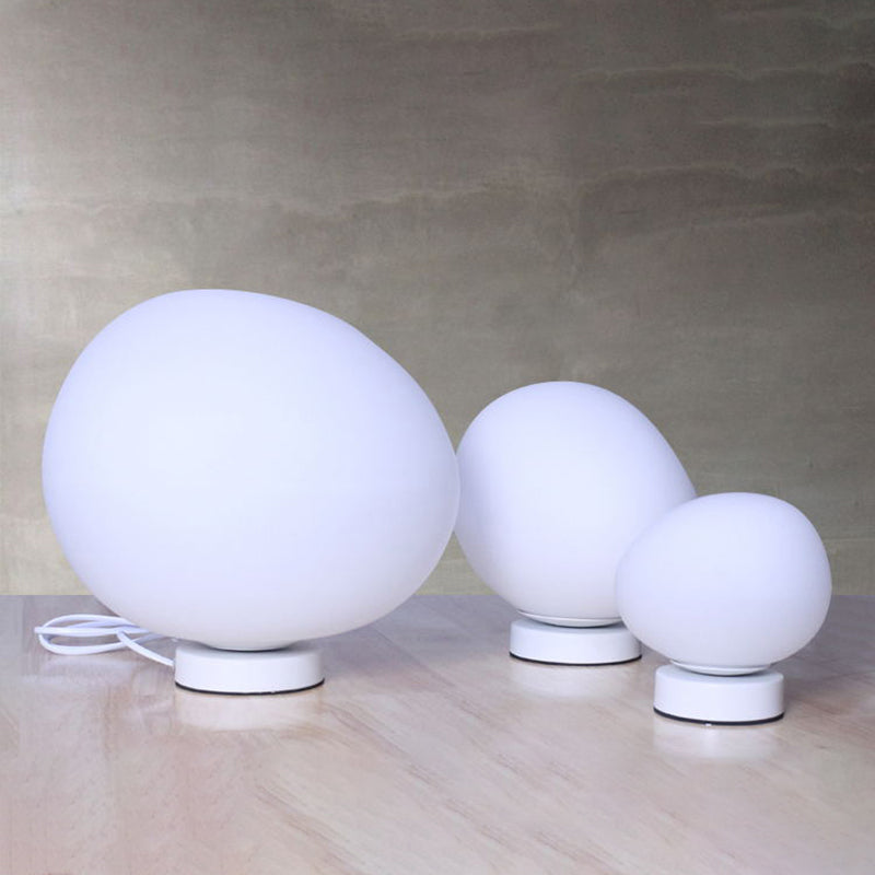 Modern Minimalist Style Spherical Table Lamp Glass 1 Light Table Light for Bedroom