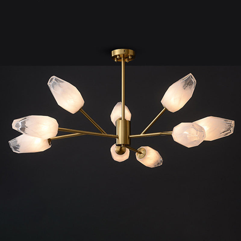 Iluminación colgante de gema de vidrio esmerilado Araña de acabado de oro posmoderno para sala de estar