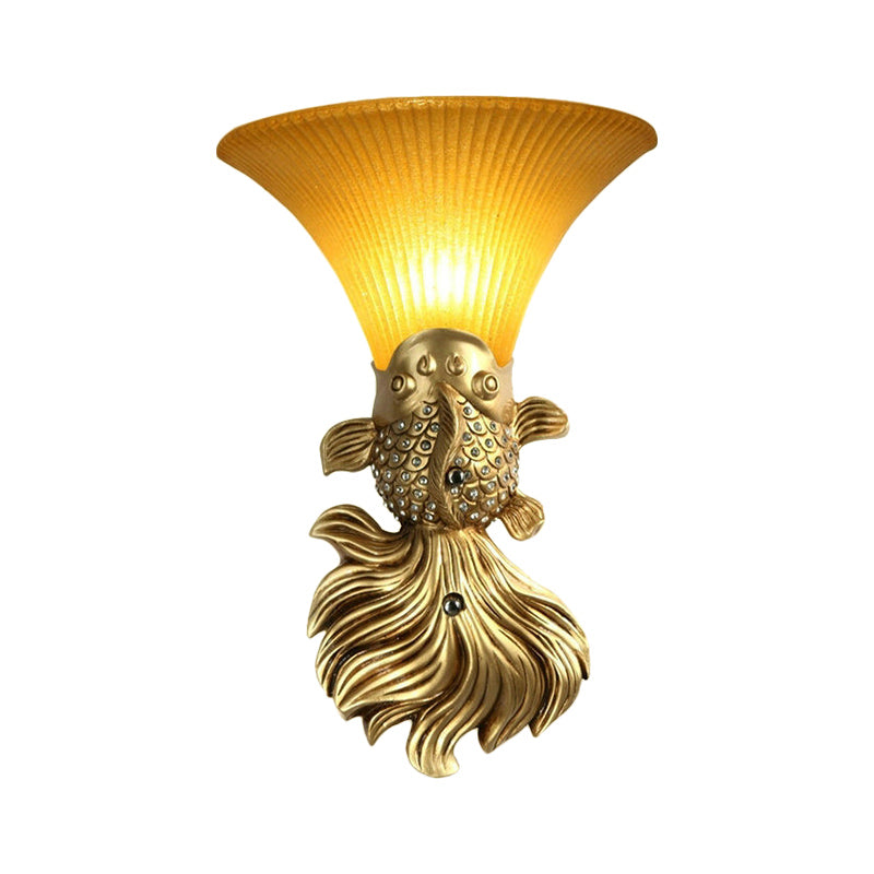 Red/Gold 1 Light Wall Sconce Fonce Funce Lodge Elegante pesce in resina Forma Montaggio Montaggio Montaggio con tonalità Amber in vetro