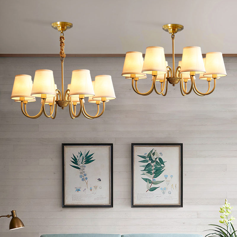 Postmoderner Kegel hängende Kronleuchter hellweiß weiße Stoff Schatten Decke Kroren in Gold für Wohnzimmer