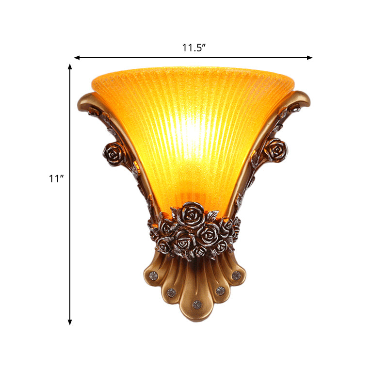 1 lichte wandlamp met wijd uitlopende schaduw Geel glas Modernistische stijl Slaapkamer Wandlicht SCONCE MET ROSE Deco