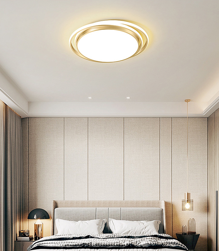 Luz LED circular dorada de montaje empotrado, montaje empotrado de techo de metal minimalista moderno para sala de estar