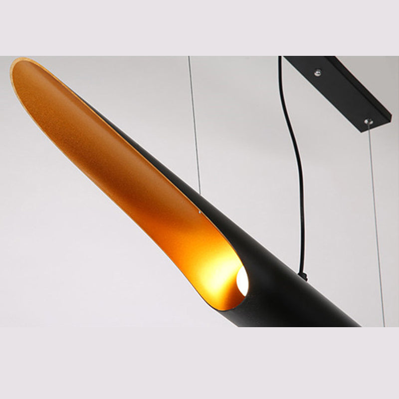 2 lichten lineaire hangende verlichtingsarmaturen eigentijds metalen plafondlicht voor restaurant