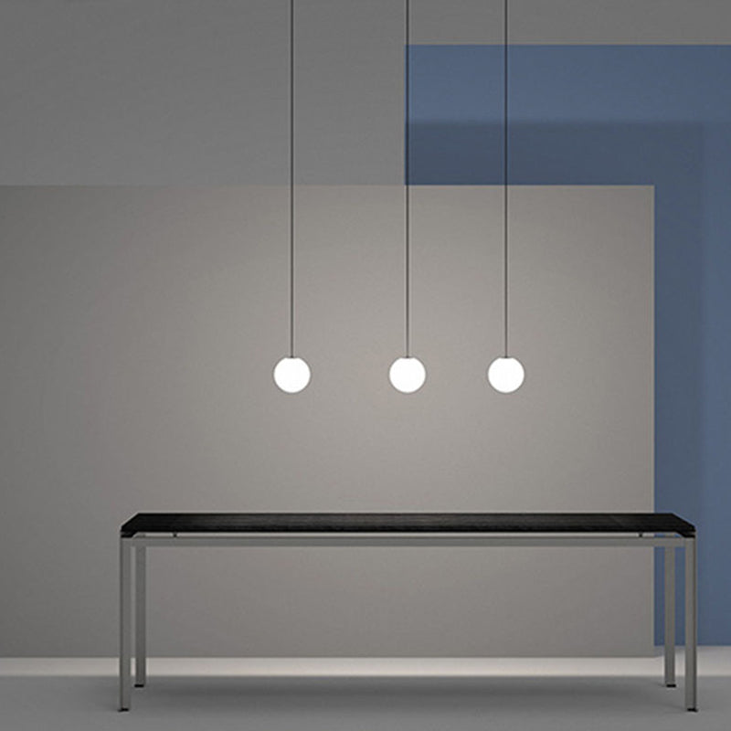 Minimalistischer Ball Anhänger weißes Glas 1 Glühbirnen -Schlafzimmer -Federung mit hängenden Stange