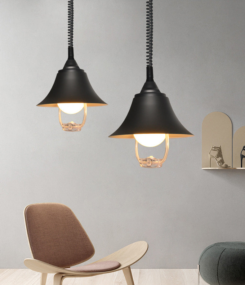 Luz de colgante en forma de campana negra lámpara de suspensión de metal de 1 bombilla nórdica con cable elástico y mango