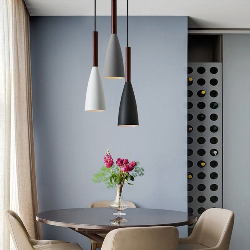 Metal Tapered Hanging Light Nordic Modern Style 1 Light Restaurant Ceiling Pendant Lamp