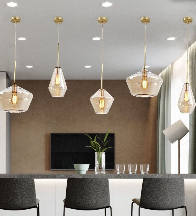 Modern minimalistisch handgeblazen glazen hanglampje Amber 1 lichte eetkamer hangend plafondlicht