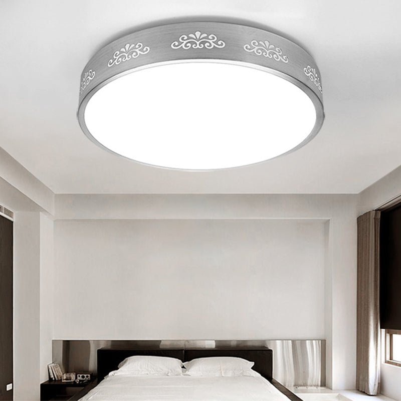Metal Circle Flush Mount Light Fixture Simplicity LED Chrome Flush Ceiling Light