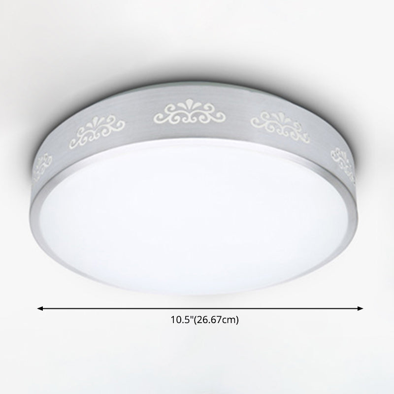 Metal Circle Flush Mount Light Fixture Simplicité LED Chrome Flush Ceiling Light