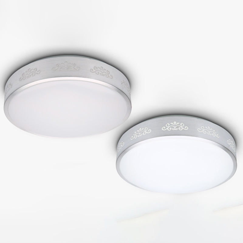 Metal Circle Flush Mount Light Fixture Simplicité LED Chrome Flush Ceiling Light