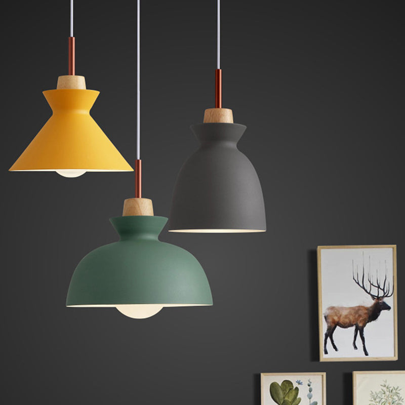 Tonalità in metallo appeso leggero stile nordico 1 ristorante leggero con soffitto a sospensione con top in legno