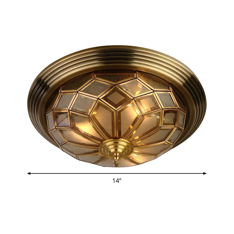 14 "/18" Wide Frosted Glass Prismatic Flush Light Fixture Colonialismo 3/4 Luci Camera Flushmount Lighting in Brass