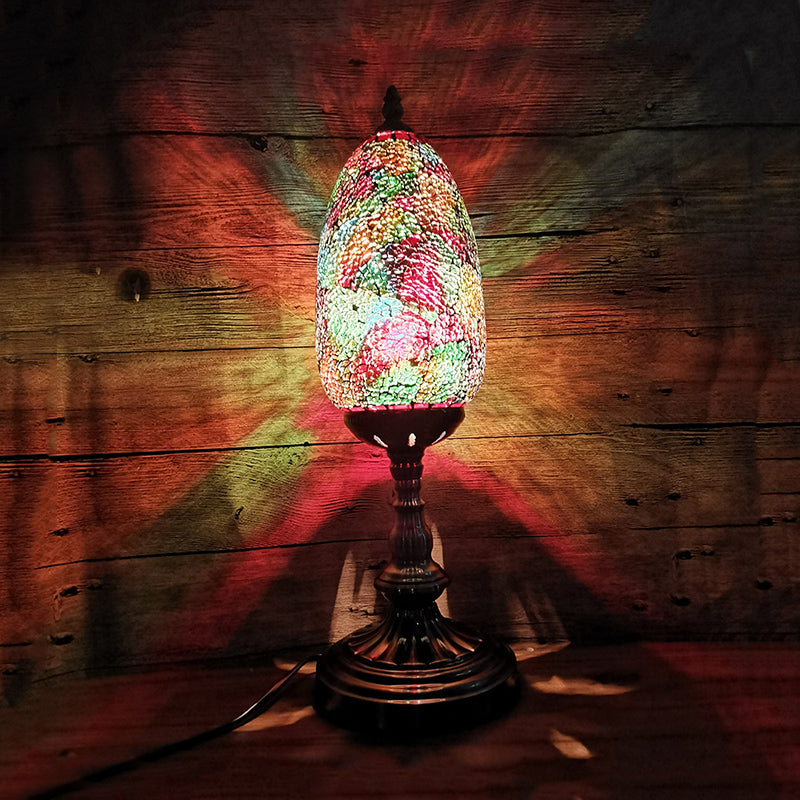 Lampada da tavolo a luce singola in bronzo Lampada da scrivania con paralume ovale in vetro colorato turco per camera da letto
