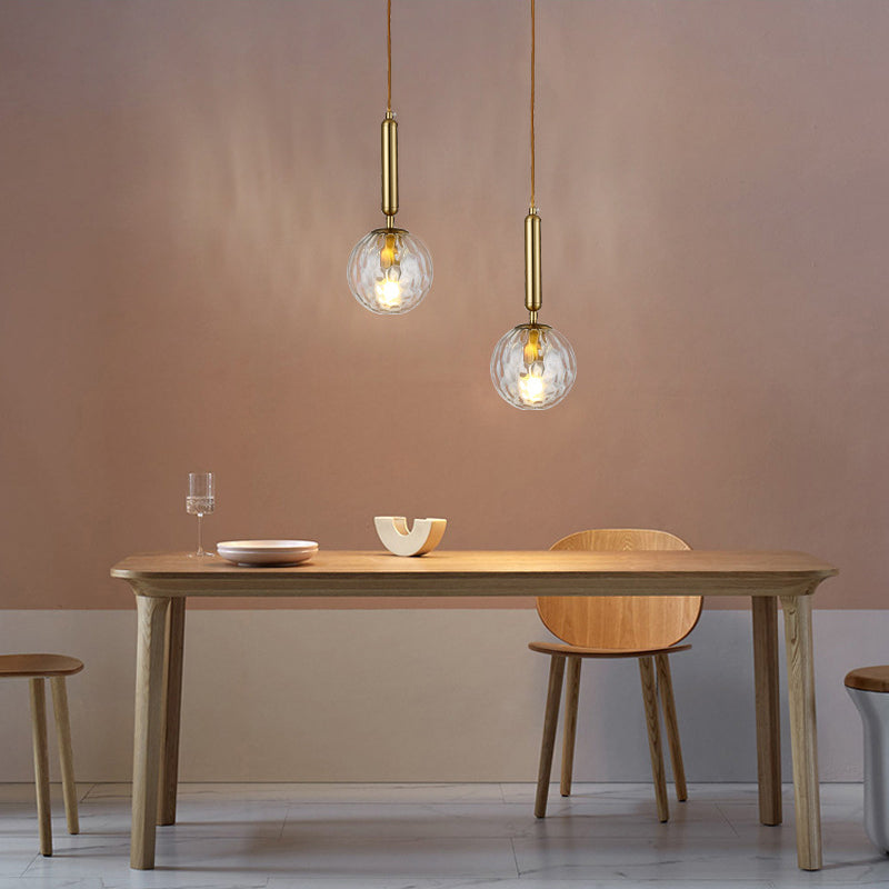 Mitte des Jahrhunderts sphärisch hängende helle leichte, kräuselte Glas 1-Licht-Tropfenanhänger für Wohnzimmer