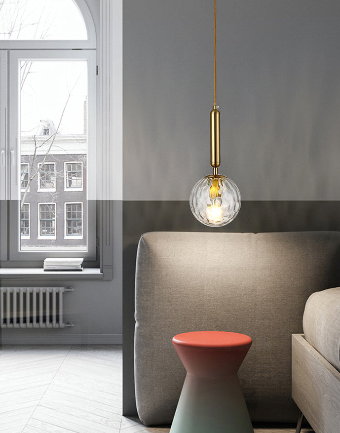 Mitte des Jahrhunderts sphärisch hängende helle leichte, kräuselte Glas 1-Licht-Tropfenanhänger für Wohnzimmer
