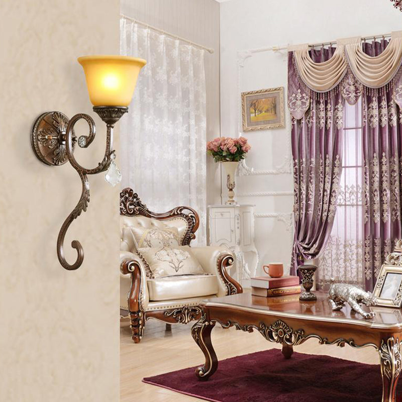 Lámpara de apliques de vidrio ámbar acampanado 1 lámpara de luz de pared de esquina ligera en bronce con brazo arremolinado