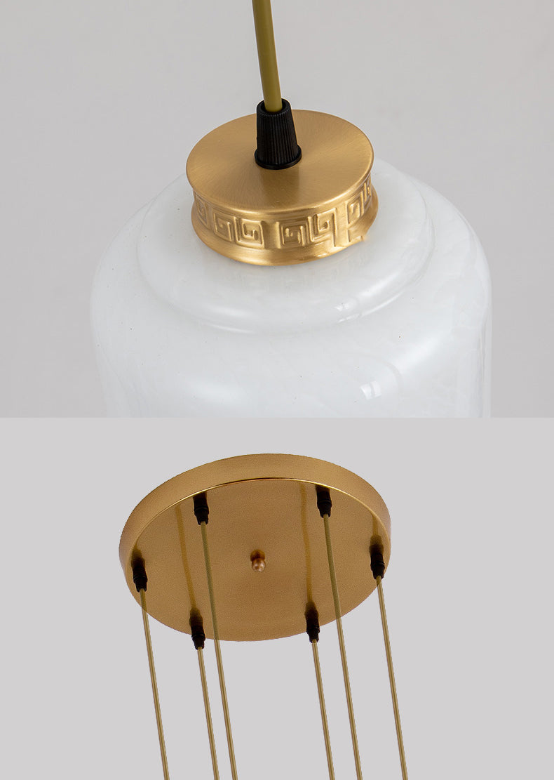 Weiße Glaszylindrische multi-Licht-Anhänger zeitgenössische Messingdecke für Treppen