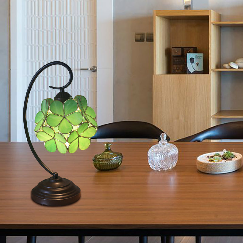 Table en forme de fleur Lumite tête simple beige / rose / jaune en verre Tiffany Style Table table de nuit pour chambre à coucher