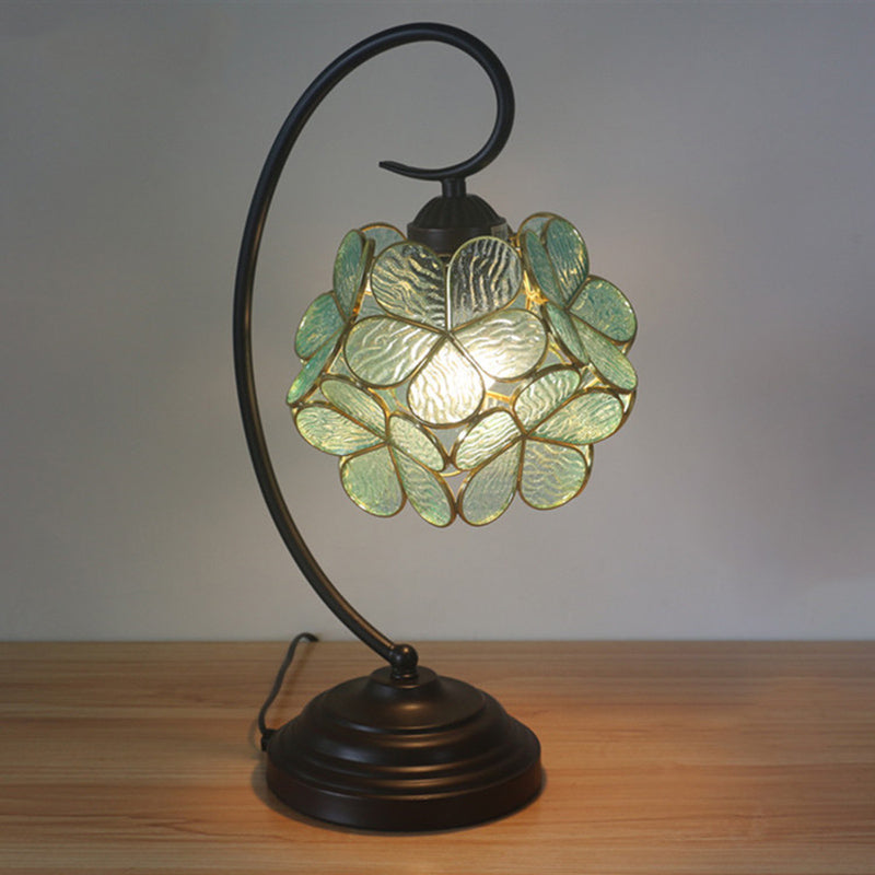 Table en forme de fleur Lumite tête simple beige / rose / jaune en verre Tiffany Style Table table de nuit pour chambre à coucher
