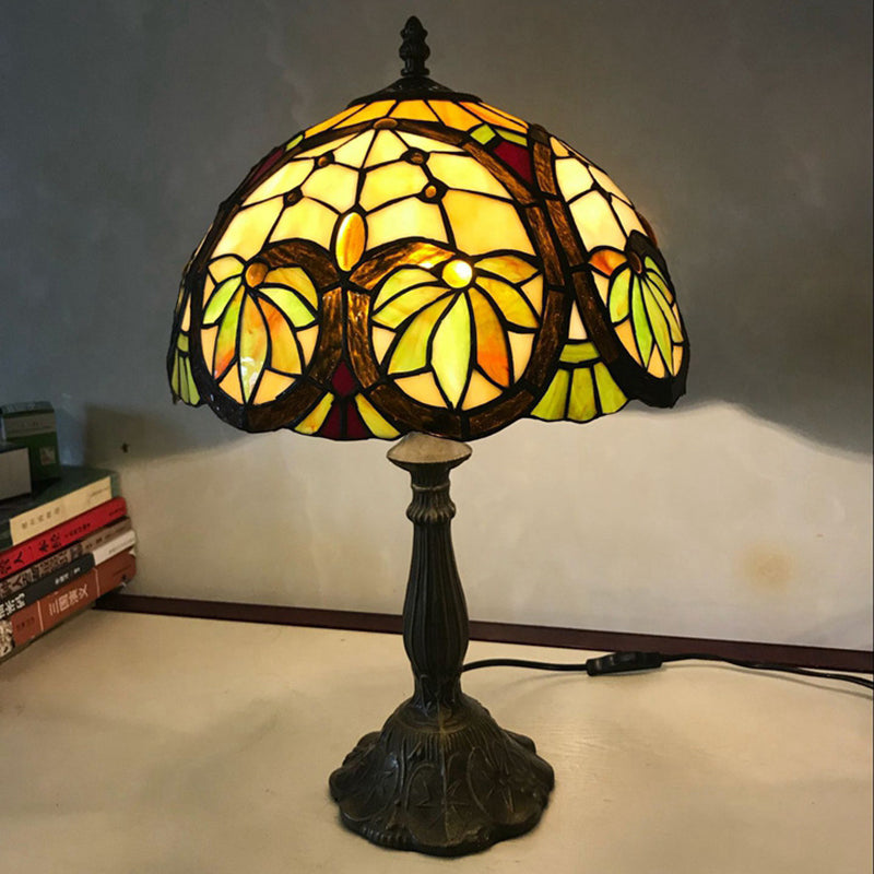 1 Light Bedside Table Lamp Tiffany Brass Nightstand with Domed Stained Glass Shade