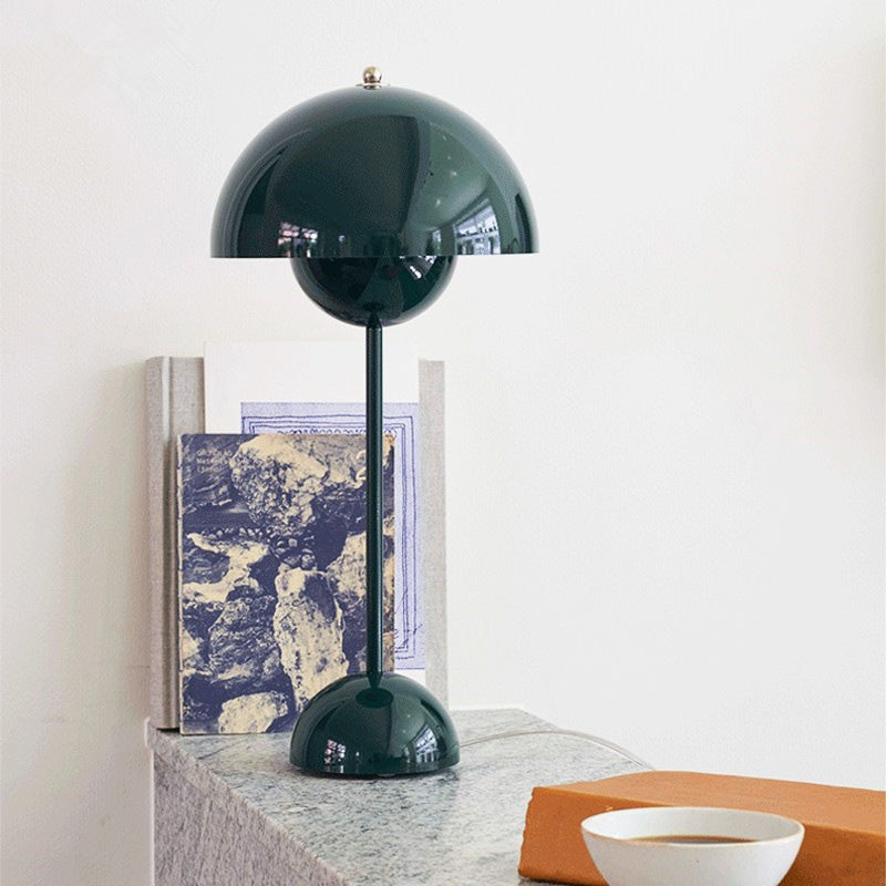 Paddestoelvormige creatieve metalen tafellamp 9,8 "Diameter Noordse macaroon-stijl bureau Licht voor slaapkamer