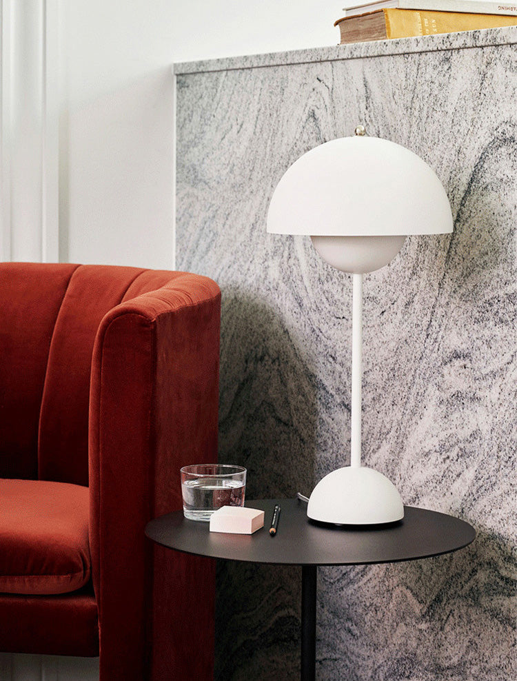 Paddestoelvormige creatieve metalen tafellamp 9,8 "Diameter Noordse macaroon-stijl bureau Licht voor slaapkamer