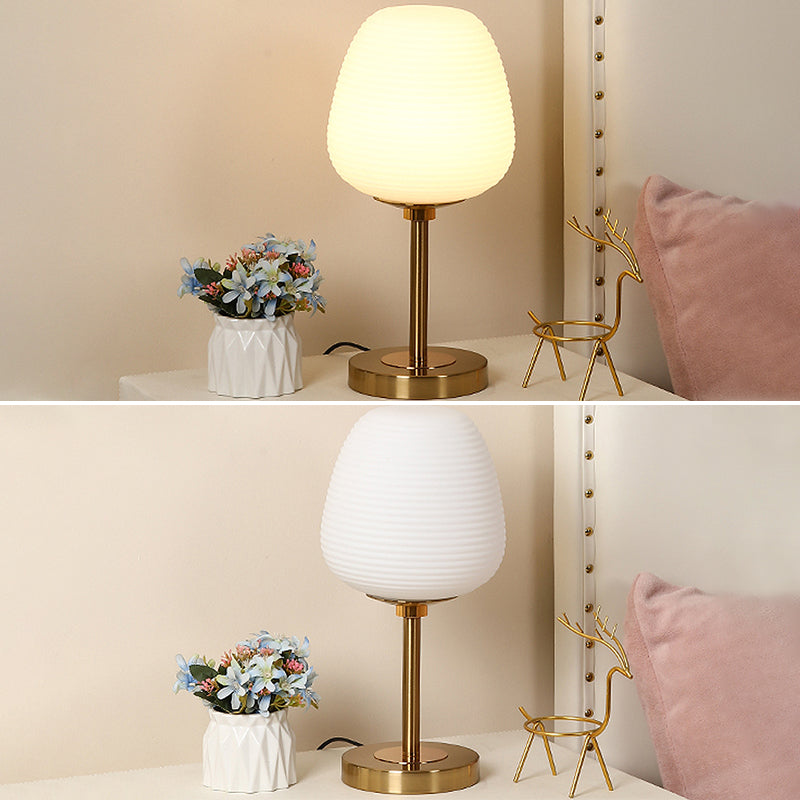 Flowerbud-Glas Nachttisch Lampen Einfachheit 1 Lichttisch Licht für Wohnzimmer