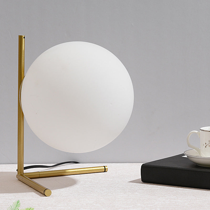 Lampada da tavolo minimalista in vetro bianco globo Lampada da comodino in stile nordico da 9,8 pollici per camera da letto