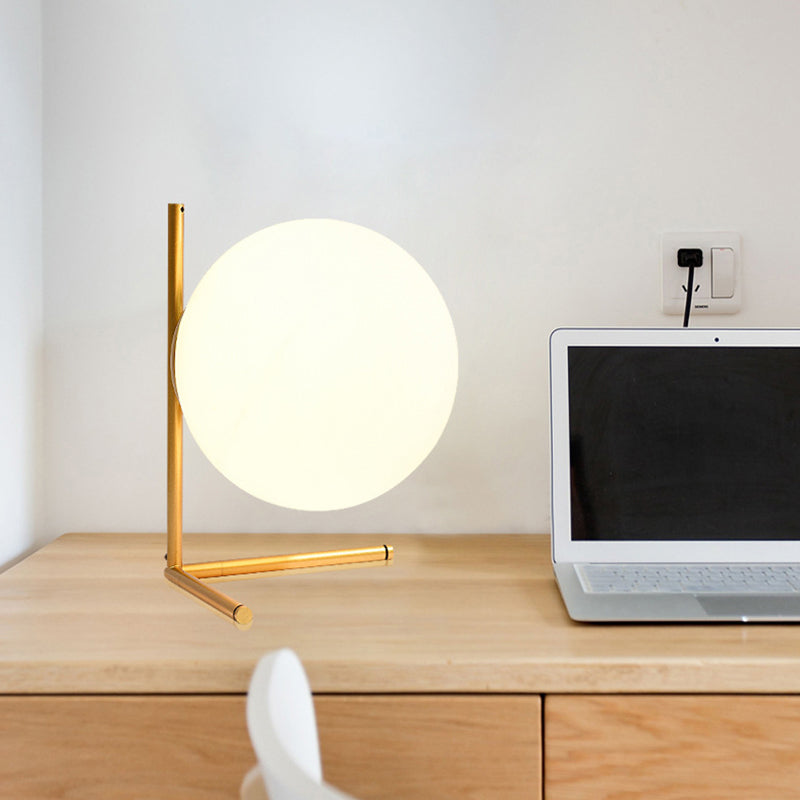 Lampada da tavolo minimalista in vetro bianco globo Lampada da comodino in stile nordico da 9,8 pollici per camera da letto